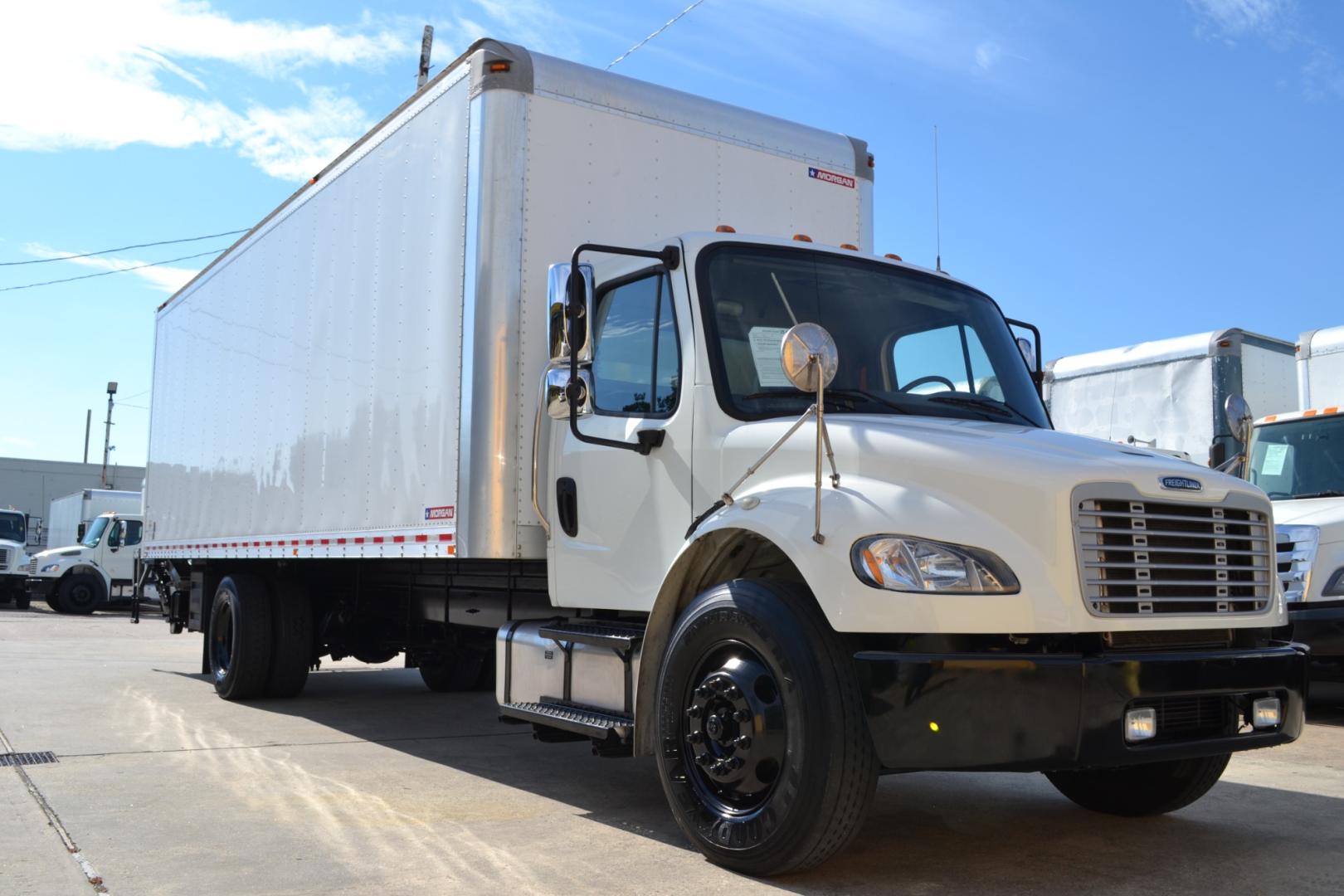 2019 WHITE /BLACK FREIGHTLINER M2-106 with an CUMMINS B6.7L 260HP engine, ALLISON 2500RDS AUTOMATIC transmission, located at 9172 North Fwy, Houston, TX, 77037, (713) 910-6868, 29.887470, -95.411903 - Photo#2